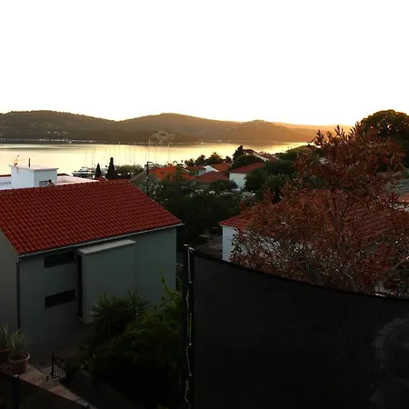 Apartment Family Friendly Apartments With A Swimming Pool Tisno, Murter - 5073 Tisno