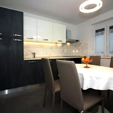 Family Friendly Apartments With A Swimming Pool Tisno, Murter - 5073