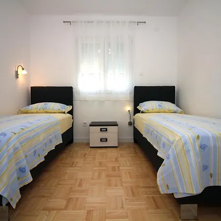 Family Friendly Apartments With A Swimming Pool Tisno, Murter - 5073 Apartment Tisno
